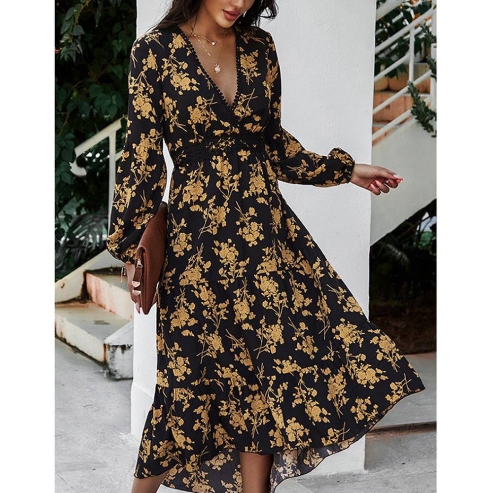 NWT! Stunning Black Floral V Neck Dress! 🤩 - Picture 3 of 8